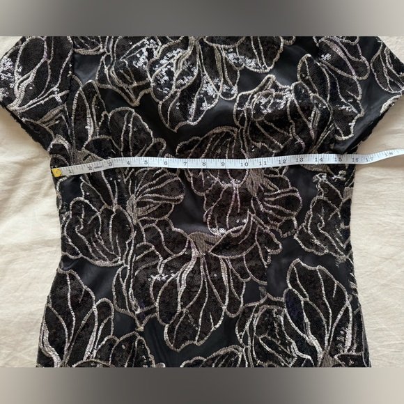 Tahari Elegant Black and Silver Floral Dress Sequins Size 4P - Picture 6 of 7